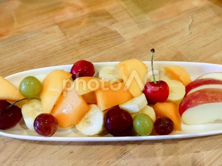 カットフルーツの盛り合わせ 果物,フルーツ,盛り合わせの写真素材