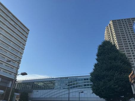 駅前 駅前の写真