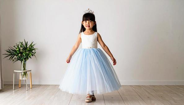 ドレスを着た女の子 ドレスを着た女の子の写真