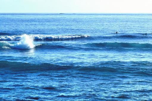 波のある海 波のある海 海,波,波しぶきの写真素材