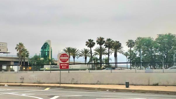 アメリカの道路 アメリカの道路 アメリカ,ロサンゼルス,カリフォルニア州の写真素材