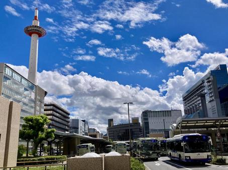 京都駅前バスターミナル 京都駅前バスターミナル バスターミナル,バス,旅の写真素材