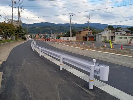 開通前日の仮設道路 開通前日の仮設道路 長野県,松本市,南松本の写真素材