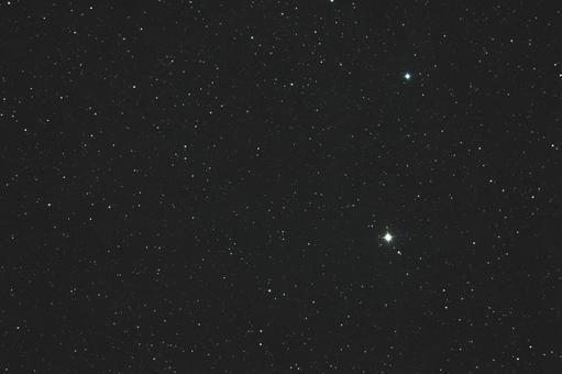 星の中に埋もれる冥王星・天体 星の中に埋もれる冥王星・天体の写真