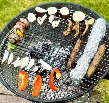 庭のBBQ 庭のBBQの写真