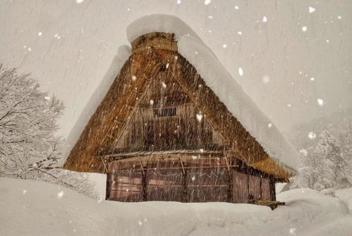 冬の白川郷 冬の白川郷 白川郷,世界遺産,冬の写真素材