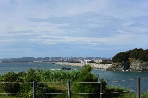 番所庭園から見た海 番所庭園から見た海の写真