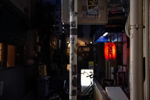 北千住の路地裏 路地裏,路地,北千住の写真素材