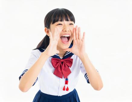大声で声援を送る女子生徒のイメージ 大声で声援を送る女子生徒のイメージの写真