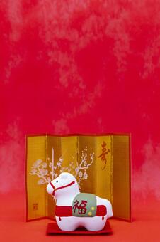 午年の置物と金屏風 午年,干支,正月の写真素材