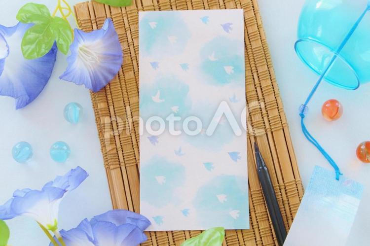 暑中見舞い　無字 夏,暑中見舞い,風鈴の写真素材