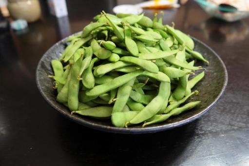 枝豆 山盛り 引き撮影 枝豆 山盛り 引き撮影 枝豆,大豆,茹での写真素材
