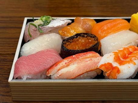 スーパーのパックのお寿司  寿司,パック,スーパーの写真素材