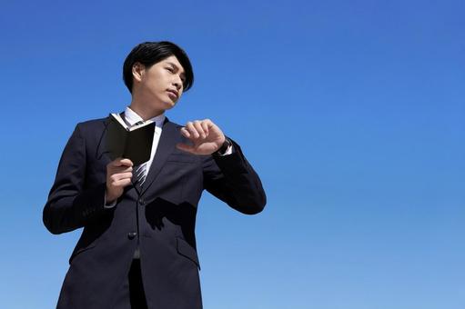 關心時間的日本男商人, JPG 關心時間的日本男商人, JPG