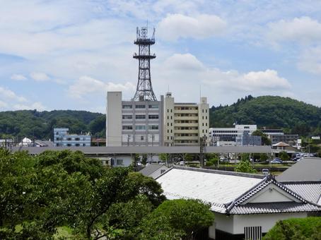 NTT白河ビルと小峰城歴史館 NTT白河ビルと小峰城歴史館 ntt白河ビル,白河市,ntt東日本の写真素材