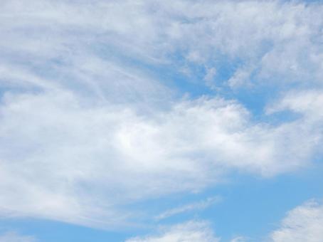 【空の写真】秋空 【空の写真】秋空 秋空,空,雲の写真素材