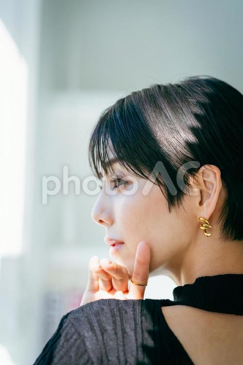 若い日本人女性の美容イメージ 若い女性,美容,ビューティーの写真素材