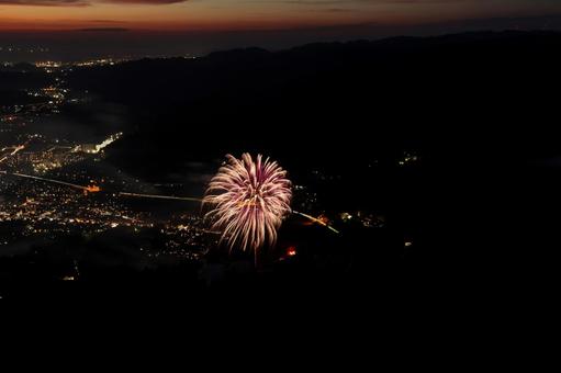 夜空にひらく、遠き夏の花 夜空にひらく、遠き夏の花の写真