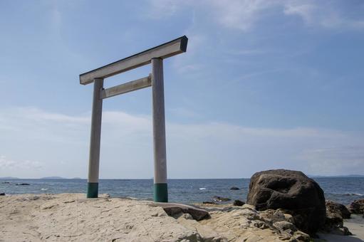 つぶてヶ浦 つぶてヶ浦 つぶてヶ浦,つぶて浦,鳥居の写真素材