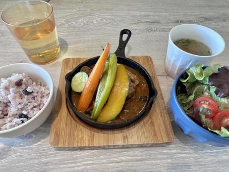 ハンバーグランチ ハンバーグ,ランチ,健康の写真素材