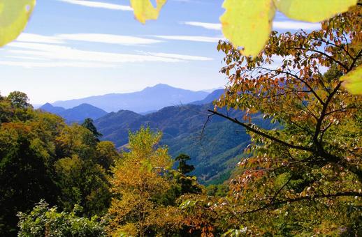 山と空と木々 山と空と木々の写真