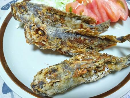 骨まで美味しいオコゼの唐揚げ 骨まで美味しいオコゼの唐揚げ 料理,魚,オコゼの写真素材