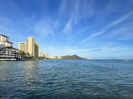 海辺に建つホテル群 海辺に建つホテル群の写真