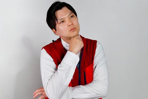 考え込む男性のポートレート 男性,ポートレート,考えるの写真素材