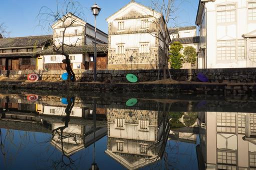 倉敷美観地区の街並み リフレクション 倉敷美観地区の街並み リフレクションの写真