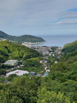 山から見る伊東市・宇佐美の集落 山から見る伊東市・宇佐美の集落 伊東市,宇佐美,集落の写真素材