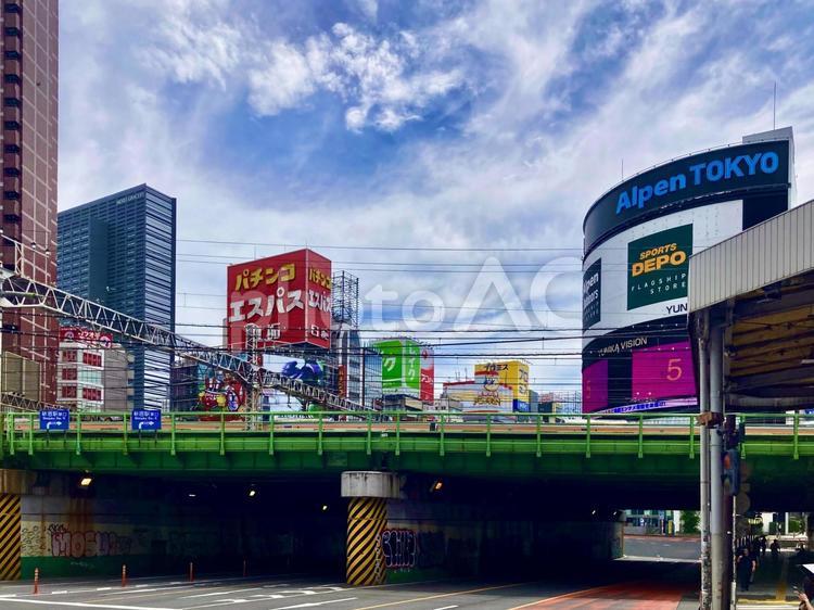 クルマがいない新宿大ガード 新宿,新宿大ガード,大ガードの写真素材