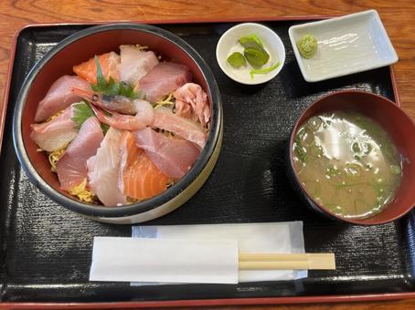 海鮮丼 海鮮丼 海鮮,丼,海鮮丼の写真素材
