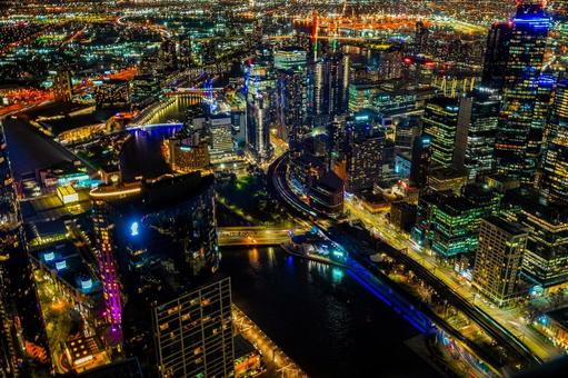 メルボルン中心街のネオン メルボルン,オーストラリア,夜景の写真素材