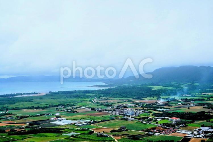 沖縄・バンナ公園から見る石垣島の景観 石垣島,バンナ公園,離島の写真素材