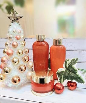 クリスマスにピッタリな赤ボトルのコスメ クリスマス,クリスマスツリー,装飾の写真素材