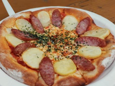 ピザ ピザ,屋外,ソーセージの写真素材