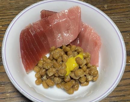 まぐろ納豆 小粒納豆 カラシ まぐろ納豆 小粒納豆 カラシ まぐろ,大トロ,納豆の写真素材