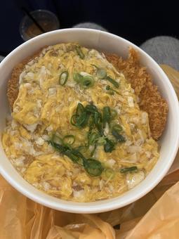 Photo, and a bowl of rice, pork cutlet on rice, meat, 