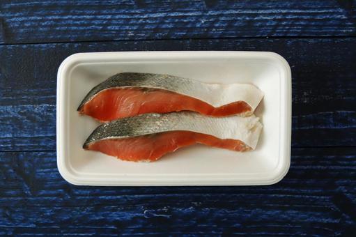 サーモン切り身のパック サーモン切り身のパック サーモン,魚,切り身の写真素材