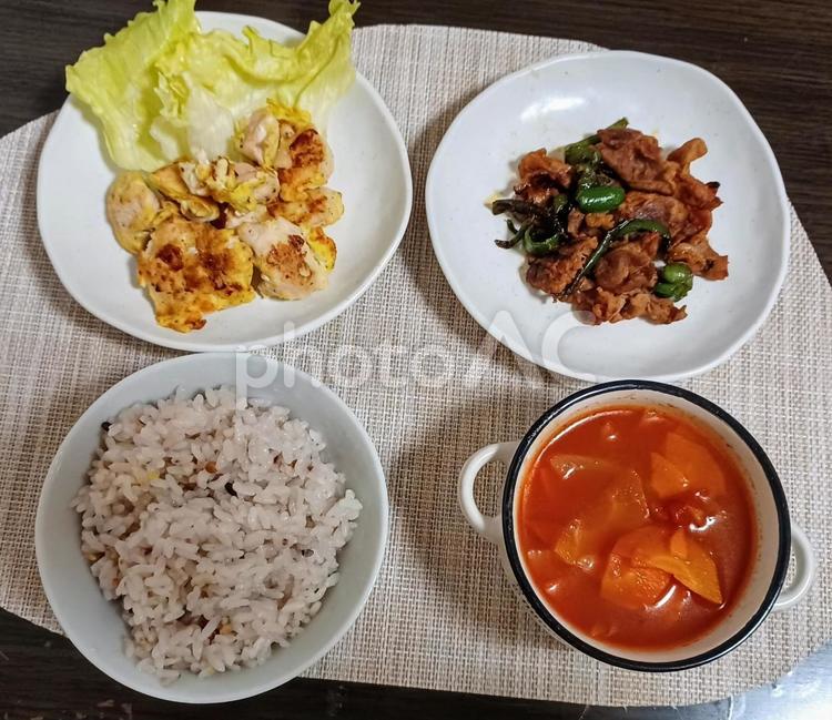 洋風でも和風でもないおうちごはん 食事,料理,家の写真素材