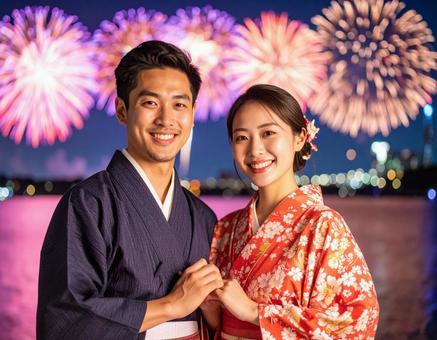 花火大会とカップル 花火大会とカップルの写真