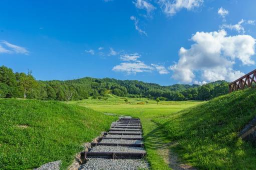 夏のスキー場 原山市民公園(高山市) 夏のスキー場 原山市民公園(高山市) 風景,晴れ,夏空の写真素材
