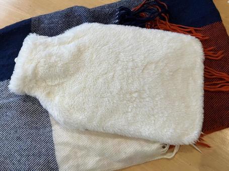 湯たんぽ 冬,暖かい,湯たんぽの写真素材