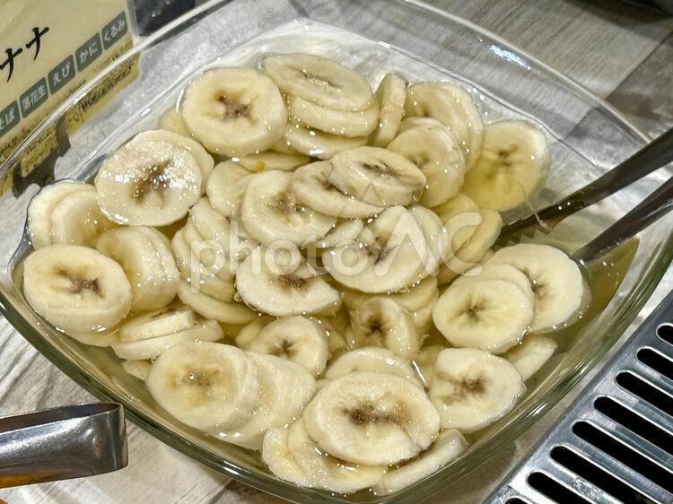 バイキング　フルーツポンチ用のバナナ バナナ,デザート,果物の写真素材