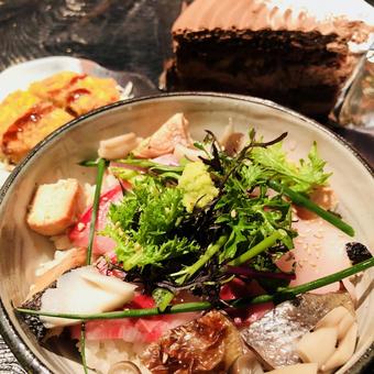 まかないどんぶり まかないどんぶり まかない,美味しい,どんぶりの写真素材