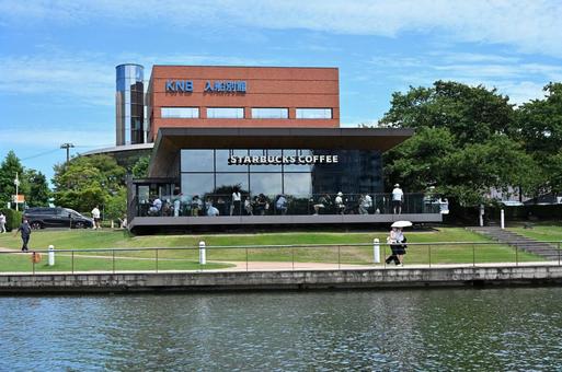スターバックス 富山環水公園店 スターバックス 富山環水公園店 富山県,青空,コーヒーの写真素材
