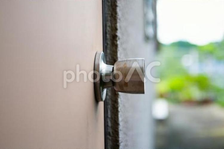 住宅の古いドアノブ ドアノブ,ドア,住宅設備の写真素材