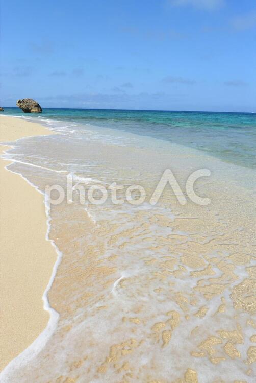 美しい沖縄のビーチ 沖縄,海,ビーチの写真素材