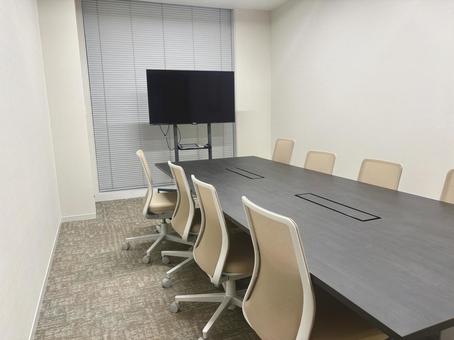 テレビモニターが設置された会議室 テレビモニターが設置された会議室 ビジネス,会議室,仕事の写真素材