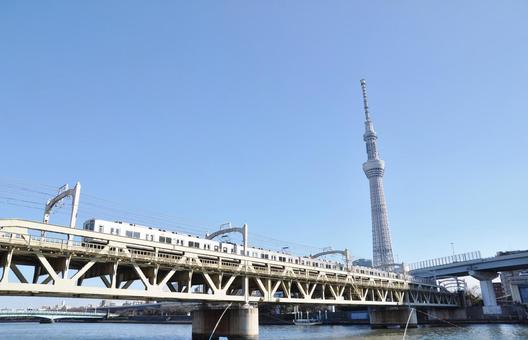 <東京都>隅田川とスカイツリー <東京都>隅田川とスカイツリー 東京スカイツリー,スカイツリー,隅田川の写真素材